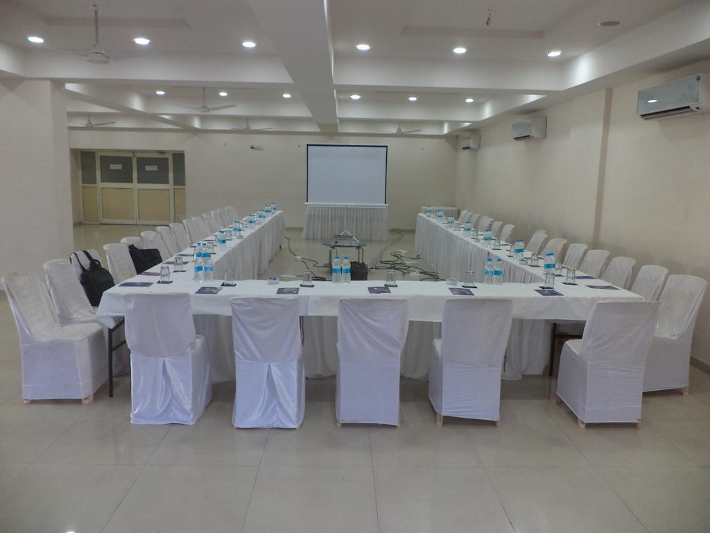 Tanarika Resort Bhusawal Exterior photo